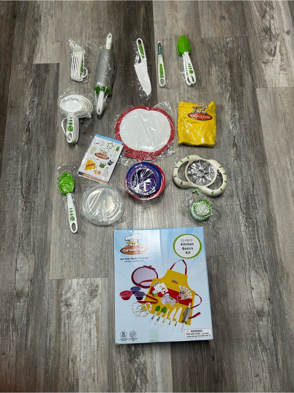 NIB Curious Chef 25 Piece Kitchen Basics Kit